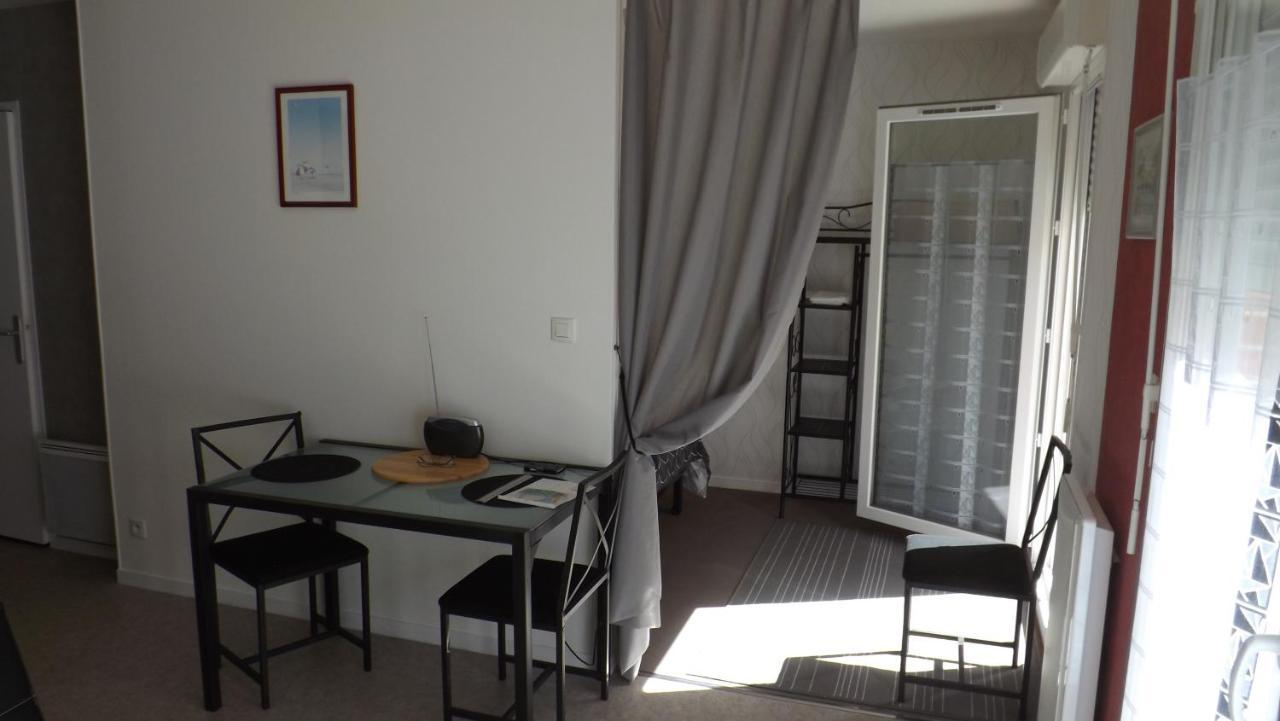 Appartement T2 ,Parking Prive,Terrasse, 10 Mns A Pieds De La Cite Corsaire Et Ses Plages 圣马洛 外观 照片
