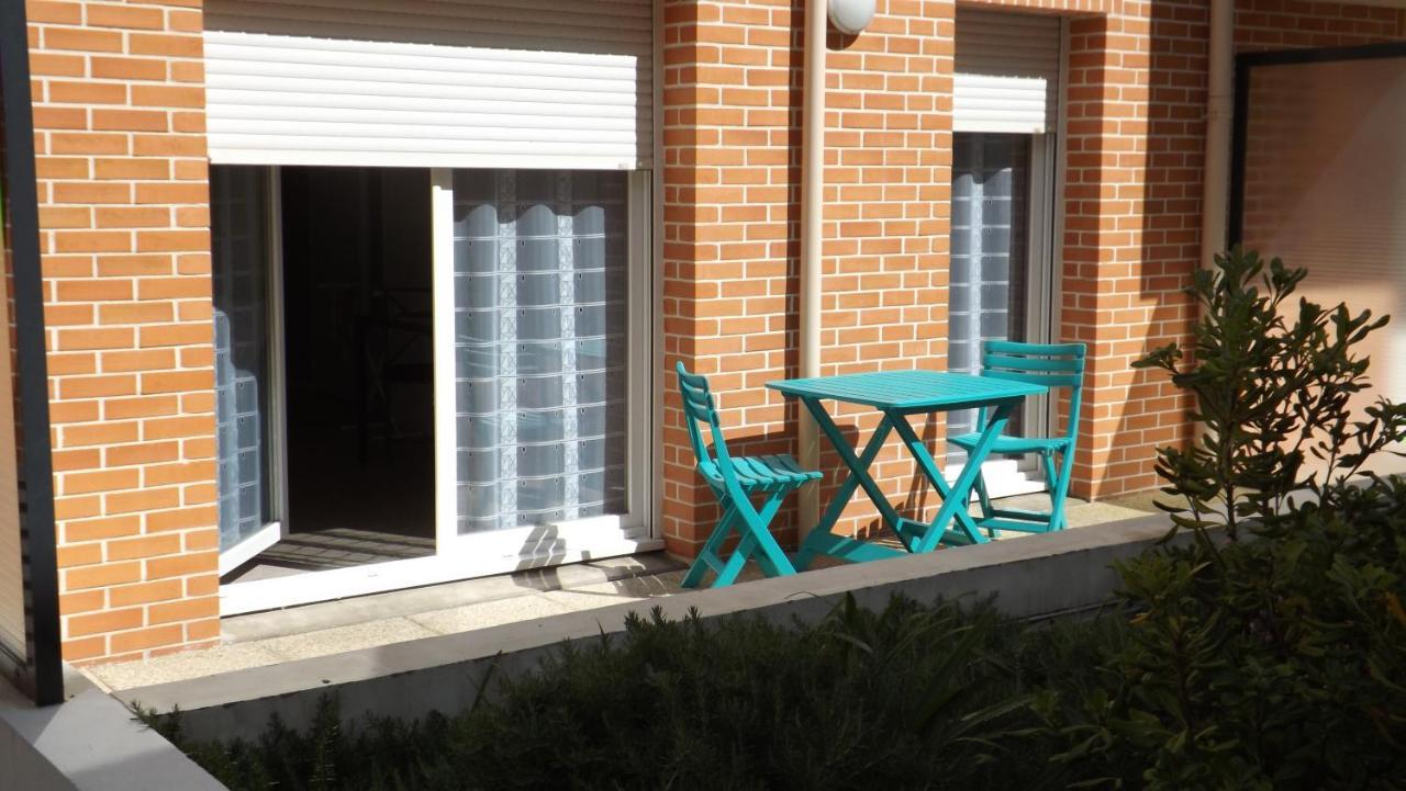 Appartement T2 ,Parking Prive,Terrasse, 10 Mns A Pieds De La Cite Corsaire Et Ses Plages 圣马洛 外观 照片
