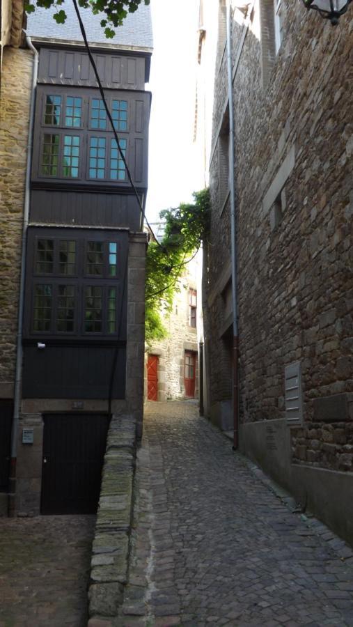 Appartement T2 ,Parking Prive,Terrasse, 10 Mns A Pieds De La Cite Corsaire Et Ses Plages 圣马洛 外观 照片